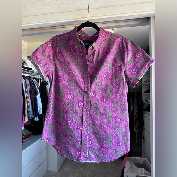 NWOT Wildfang Essential Button Up - Size Medium - Picture 2 of 7